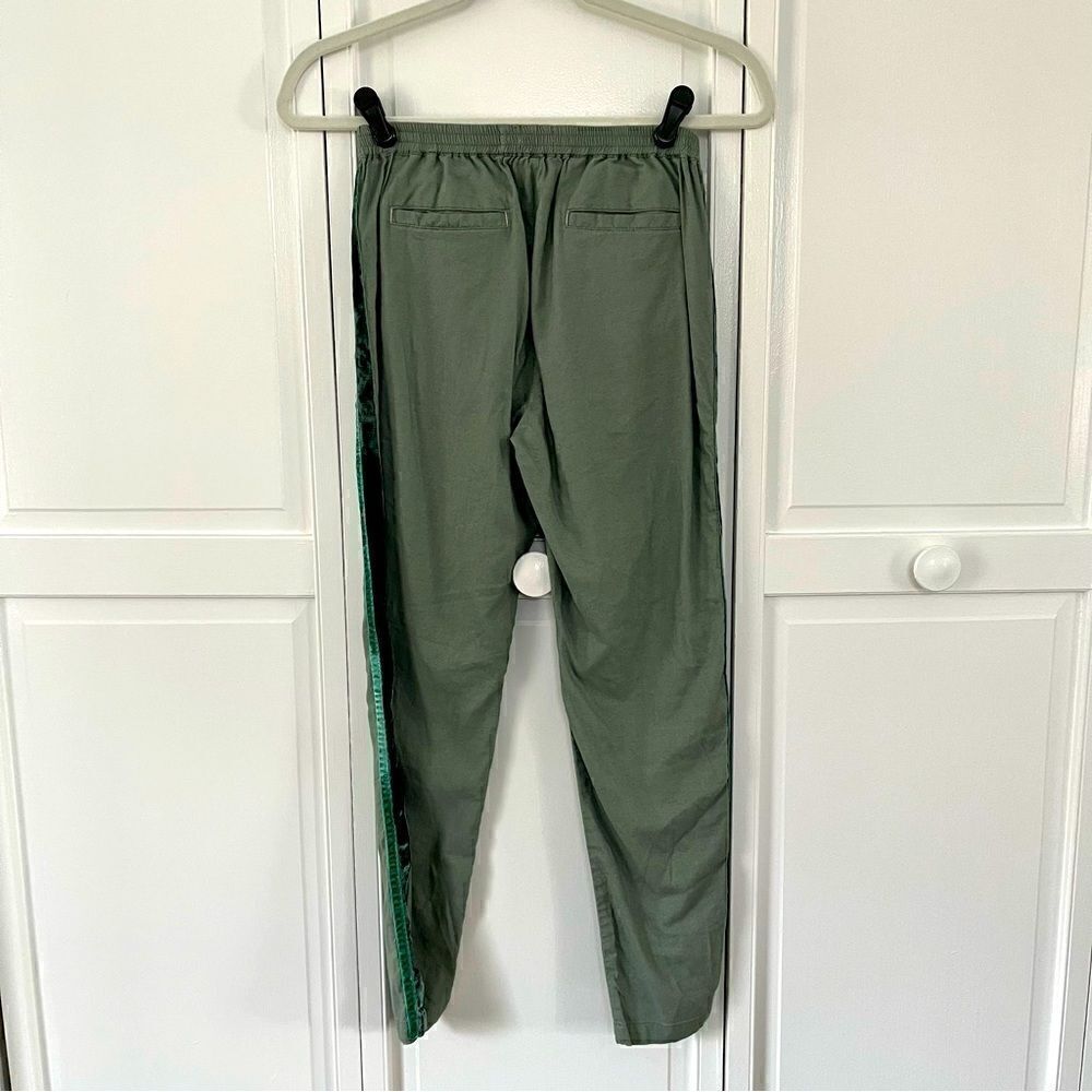 Boden Girls Tuxedo Stripe Olive Army Green Soft Pull On Pants Size 11 - Picture 5 of 9